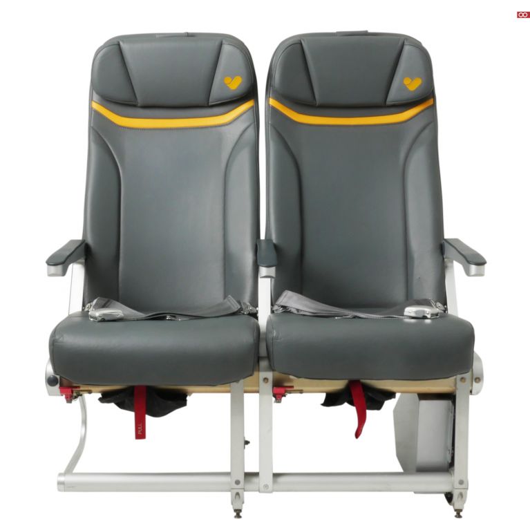 o240618_aircraft-seats_airbus-a330-a340-family_acro_super-light-ultra-r-main